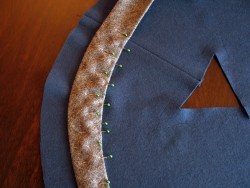 Pinning the contrast fabric