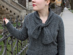 Accessory for your Spring Suit-Jumper